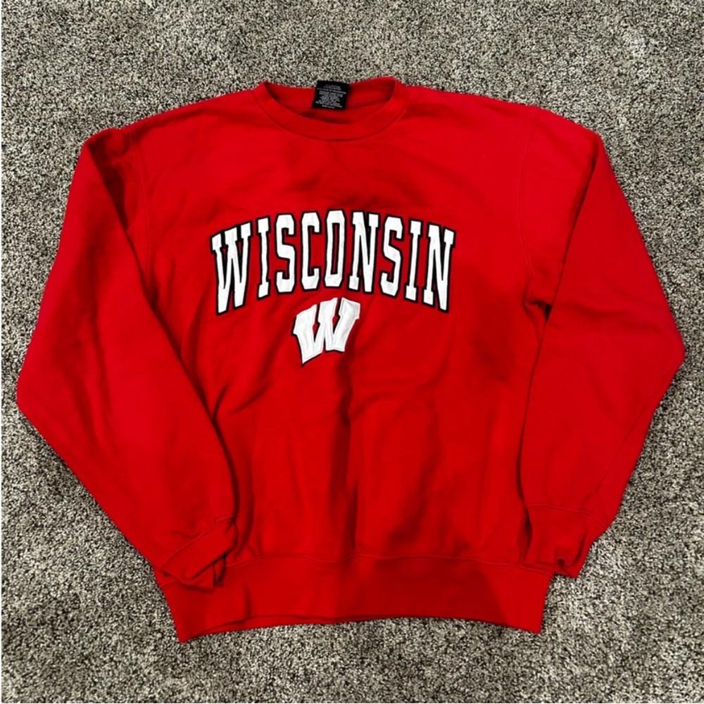 Colosseum Wisconsin Red Crewneck Sweater